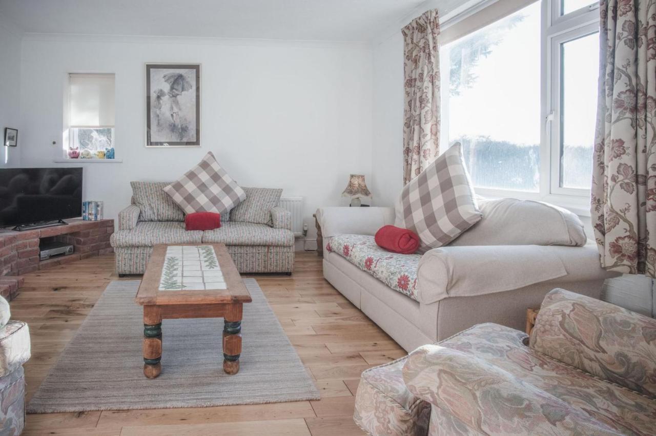 Maytree Cottage - 4 Bedroom Holiday Home - Tenby Exterior photo