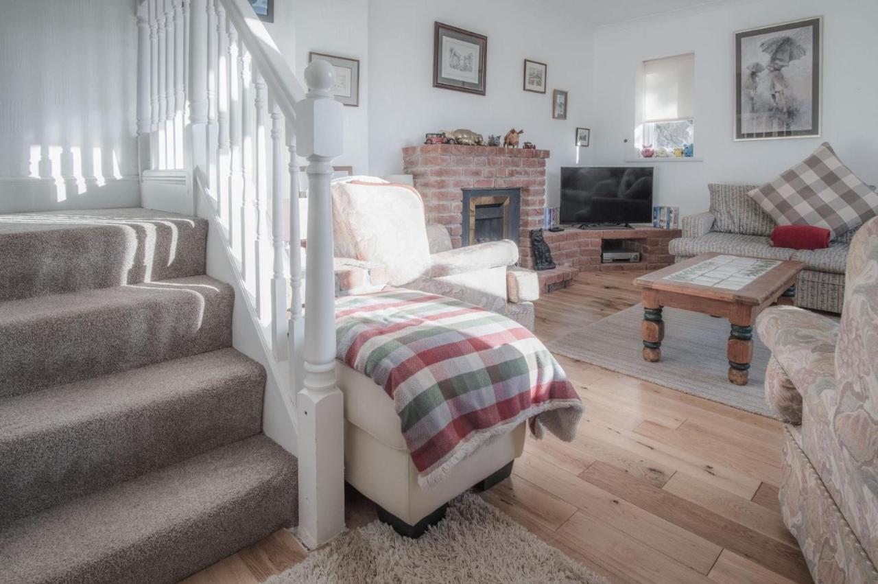 Maytree Cottage - 4 Bedroom Holiday Home - Tenby Exterior photo