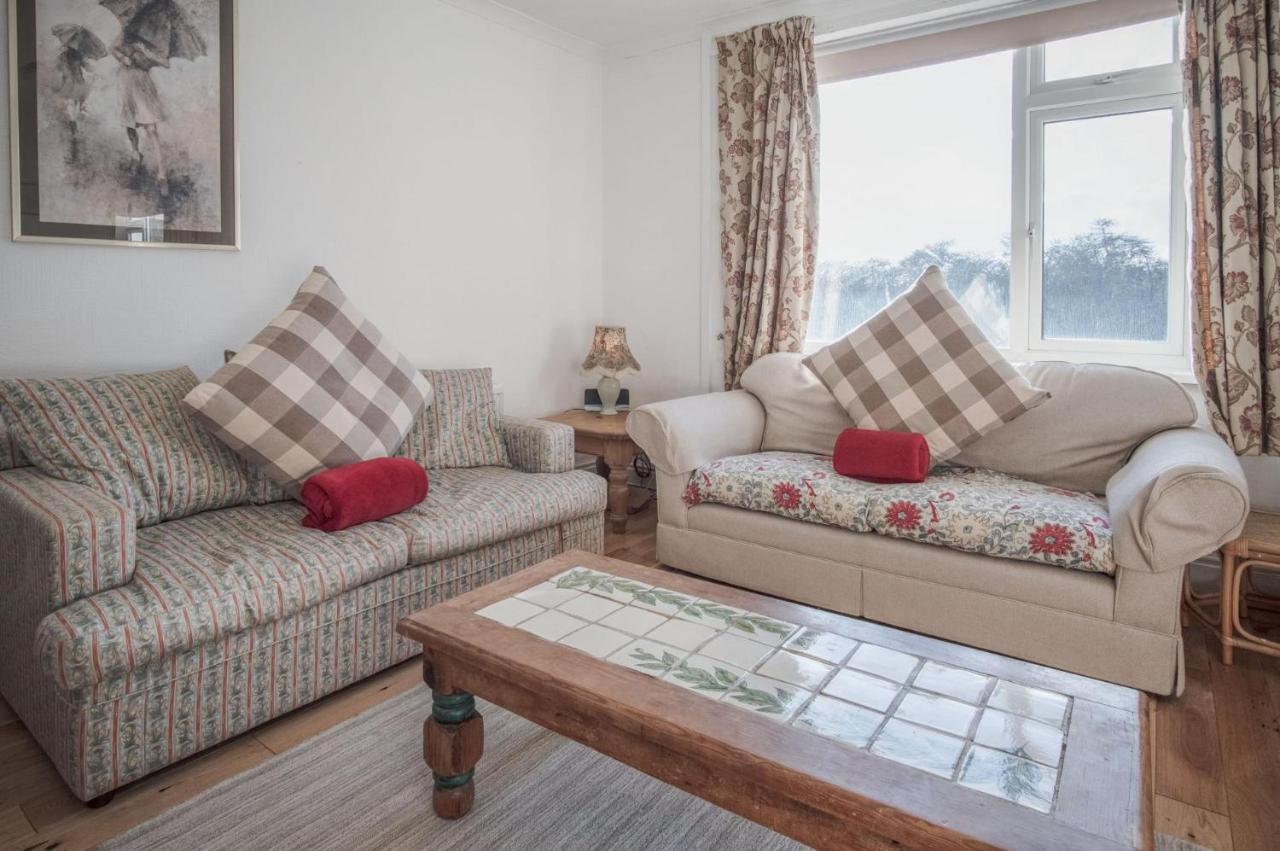 Maytree Cottage - 4 Bedroom Holiday Home - Tenby Exterior photo