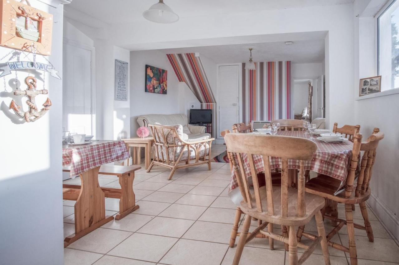 Maytree Cottage - 4 Bedroom Holiday Home - Tenby Exterior photo