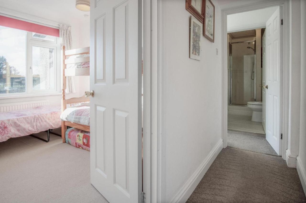 Maytree Cottage - 4 Bedroom Holiday Home - Tenby Exterior photo